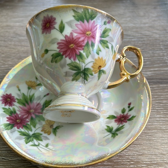Vintage Japan China Flower of the Month, September “Aster” footed tea cup/saucer - Picture 2 of 4